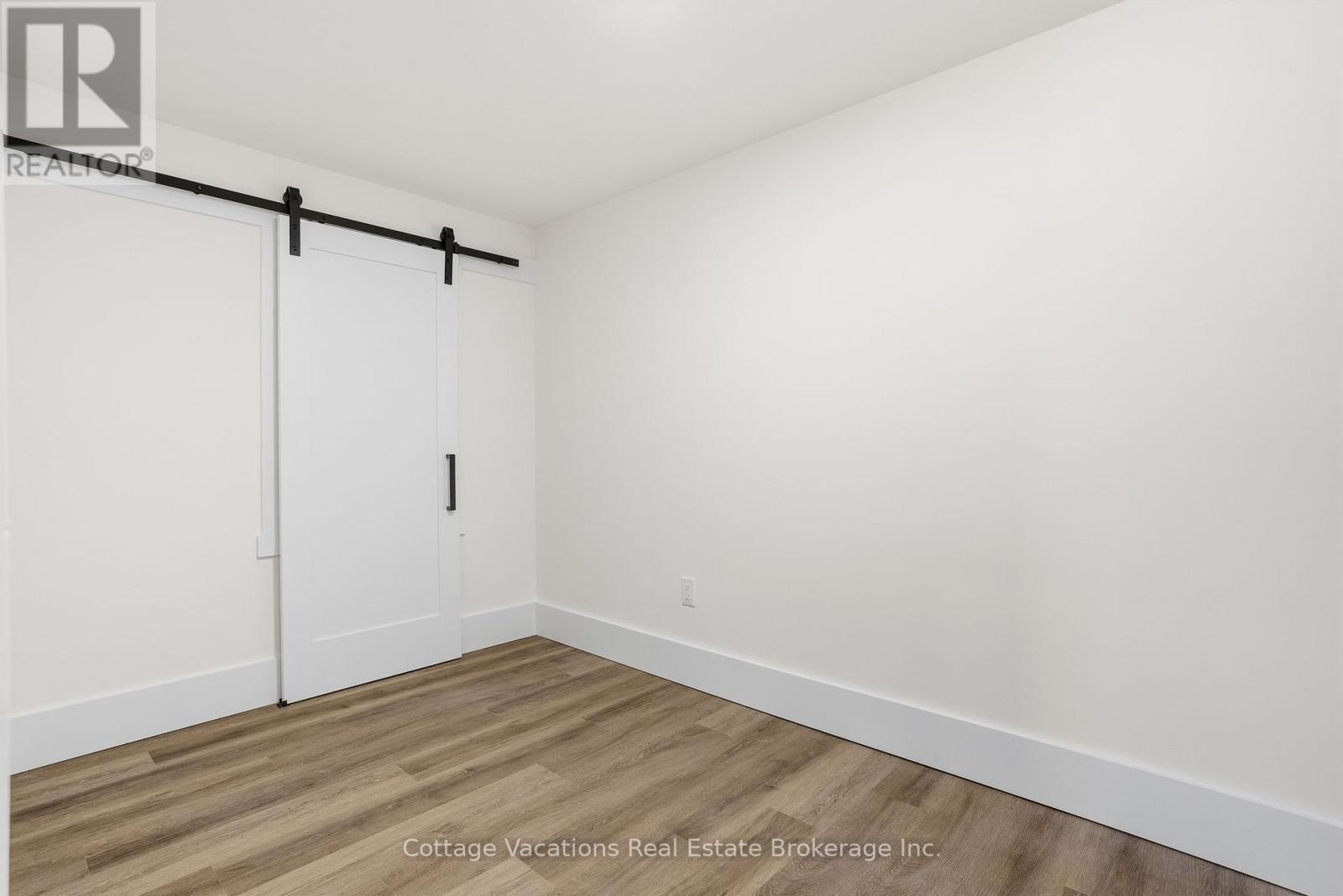 1111 Lakeshore Drive, Gravenhurst, Ontario P1P 1R2 - Photo 23 - X12509950