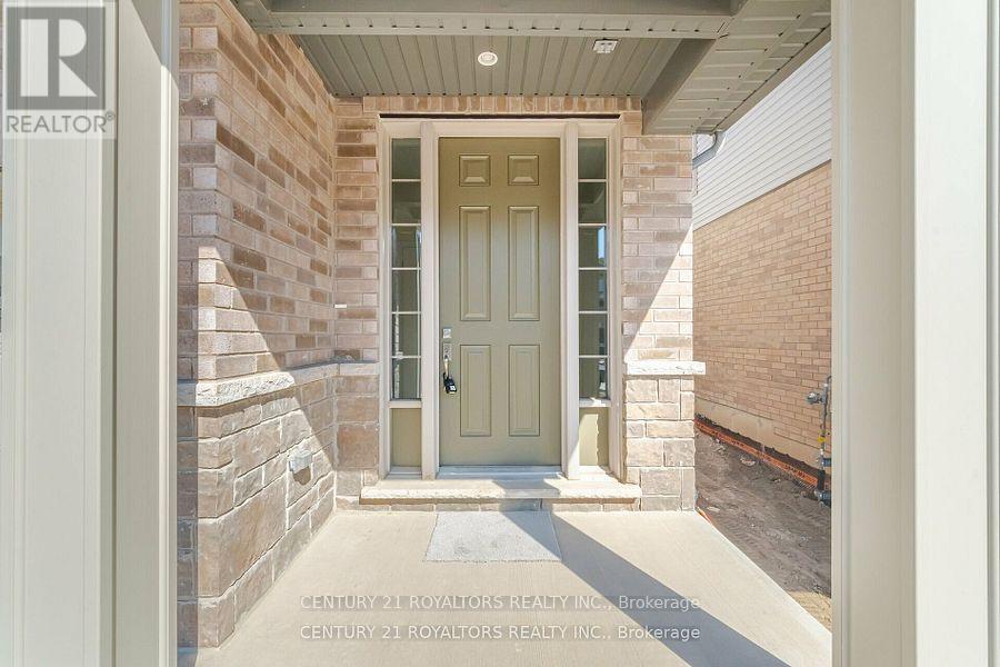 277 Broadacre Drive, Kitchener, Ontario  N2R 0S6 - Photo 2 - X12450500