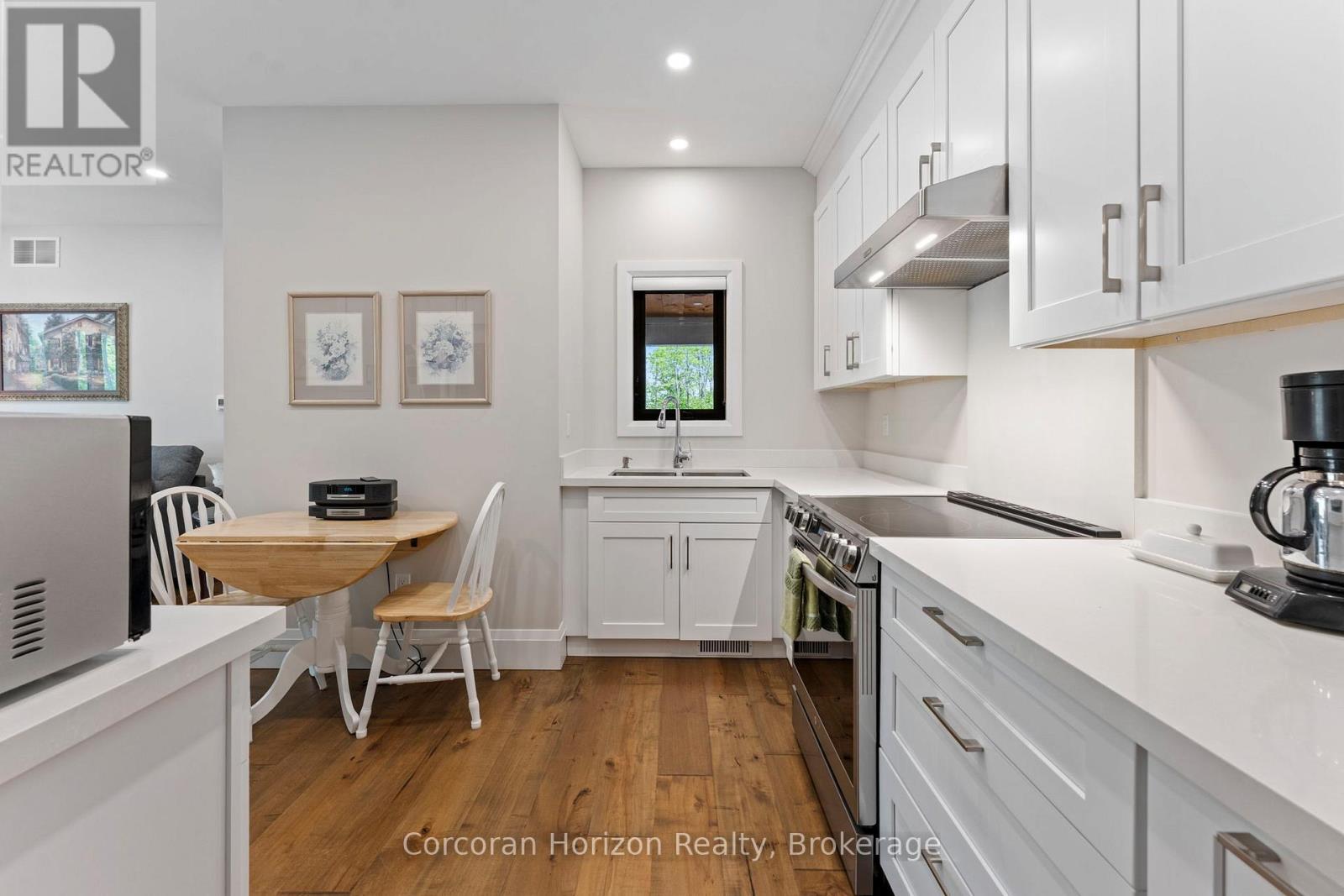 11 Cockshutt Road, Brant, Ontario  N3T 5L6 - Photo 31 - X12343689