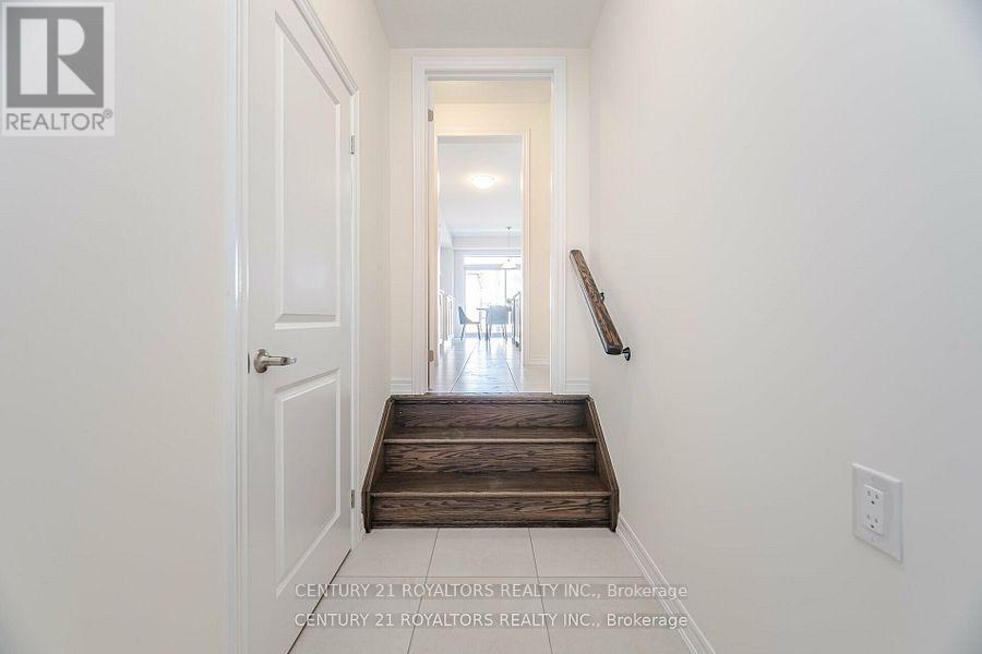 277 Broadacre Drive, Kitchener, Ontario  N2R 0S6 - Photo 20 - X12450500