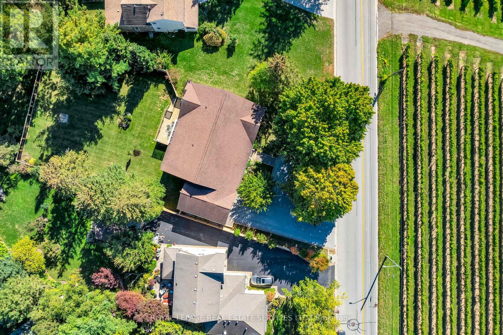 199 Niagara Street, Niagara-On-The-Lake, Ontario L0S 1J0 - Photo 38 - X12375876