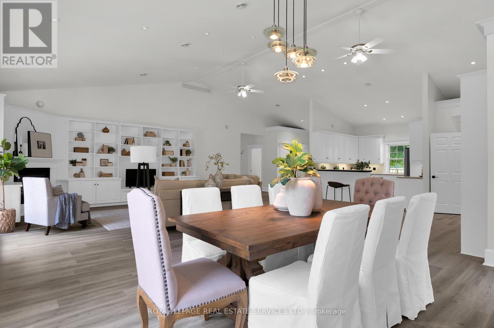 199 Niagara Street, Niagara-On-The-Lake, Ontario L0S 1J0 - Photo 9 - X12375876