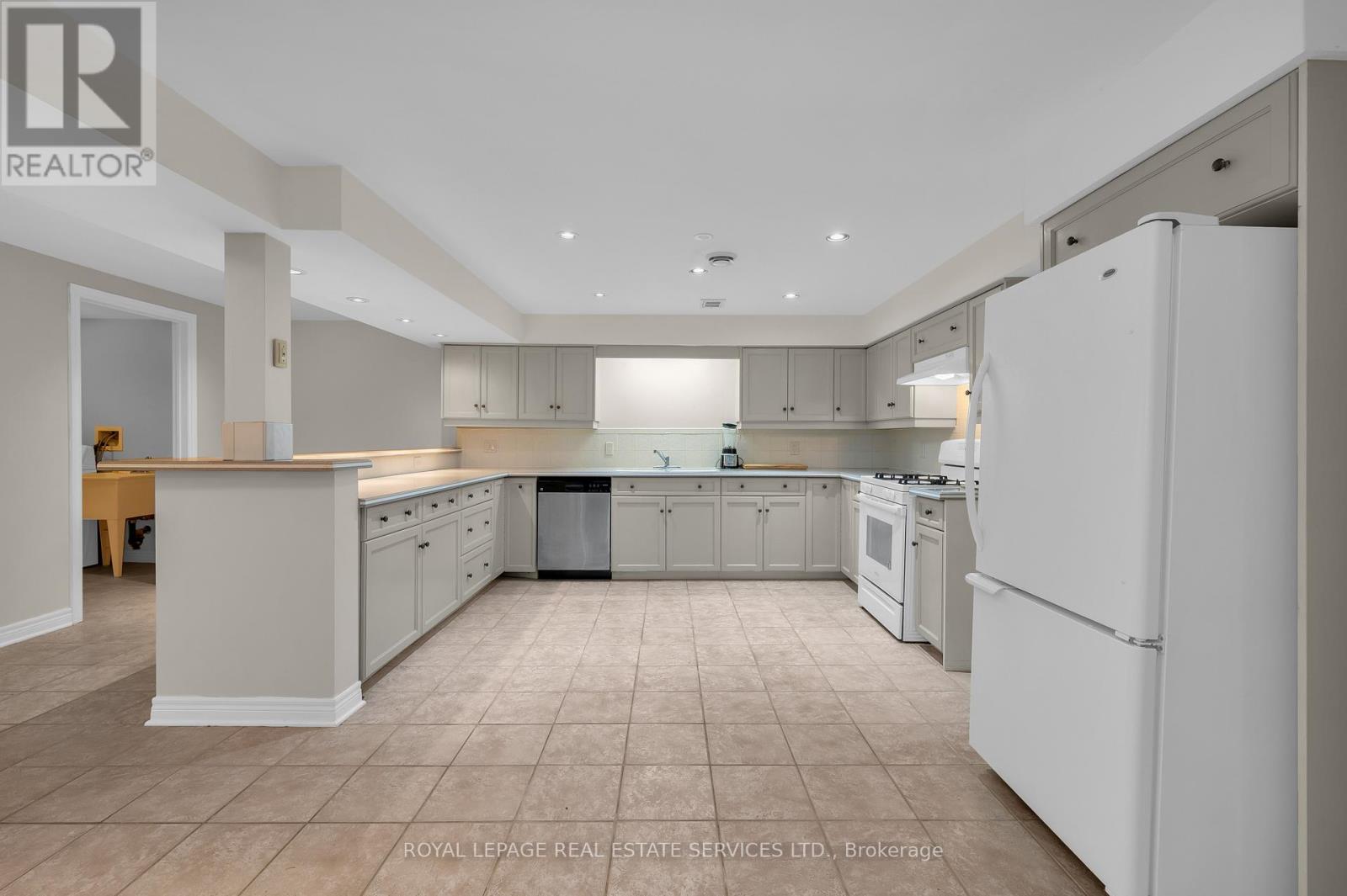 199 Niagara Street, Niagara-On-The-Lake, Ontario L0S 1J0 - Photo 22 - X12375876