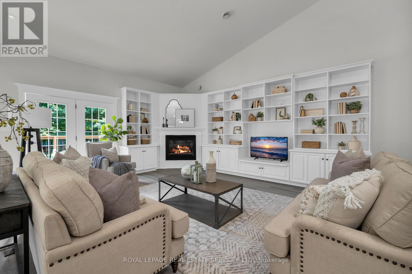 199 Niagara Street, Niagara-On-The-Lake, Ontario L0S 1J0 - Photo 11 - X12375876