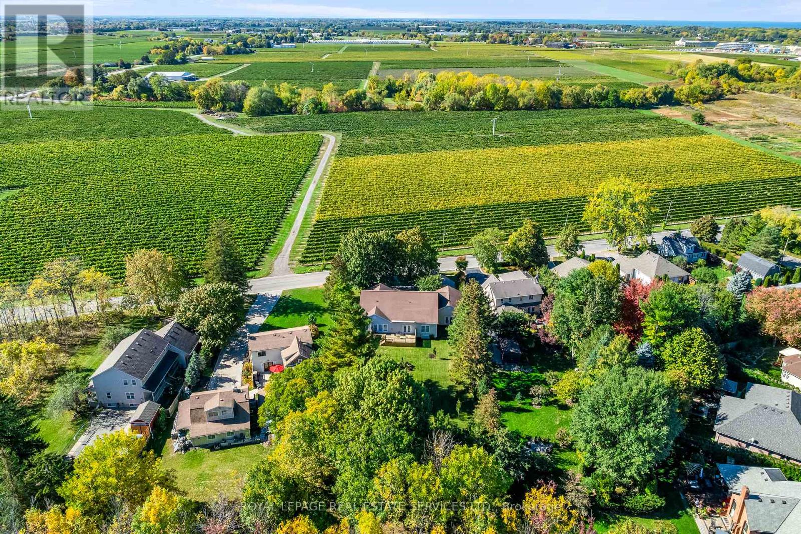 199 Niagara Street, Niagara-On-The-Lake, Ontario L0S 1J0 - Photo 39 - X12375876