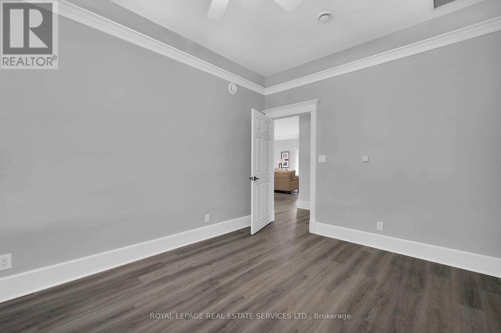 199 Niagara Street, Niagara-On-The-Lake, Ontario L0S 1J0 - Photo 20 - X12375876