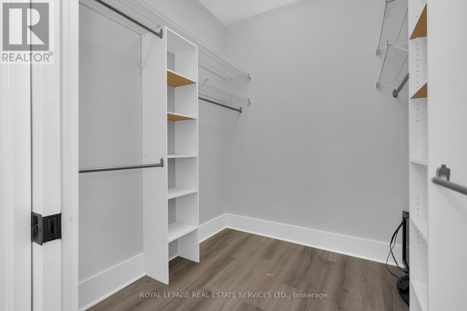 199 Niagara Street, Niagara-On-The-Lake, Ontario L0S 1J0 - Photo 17 - X12375876