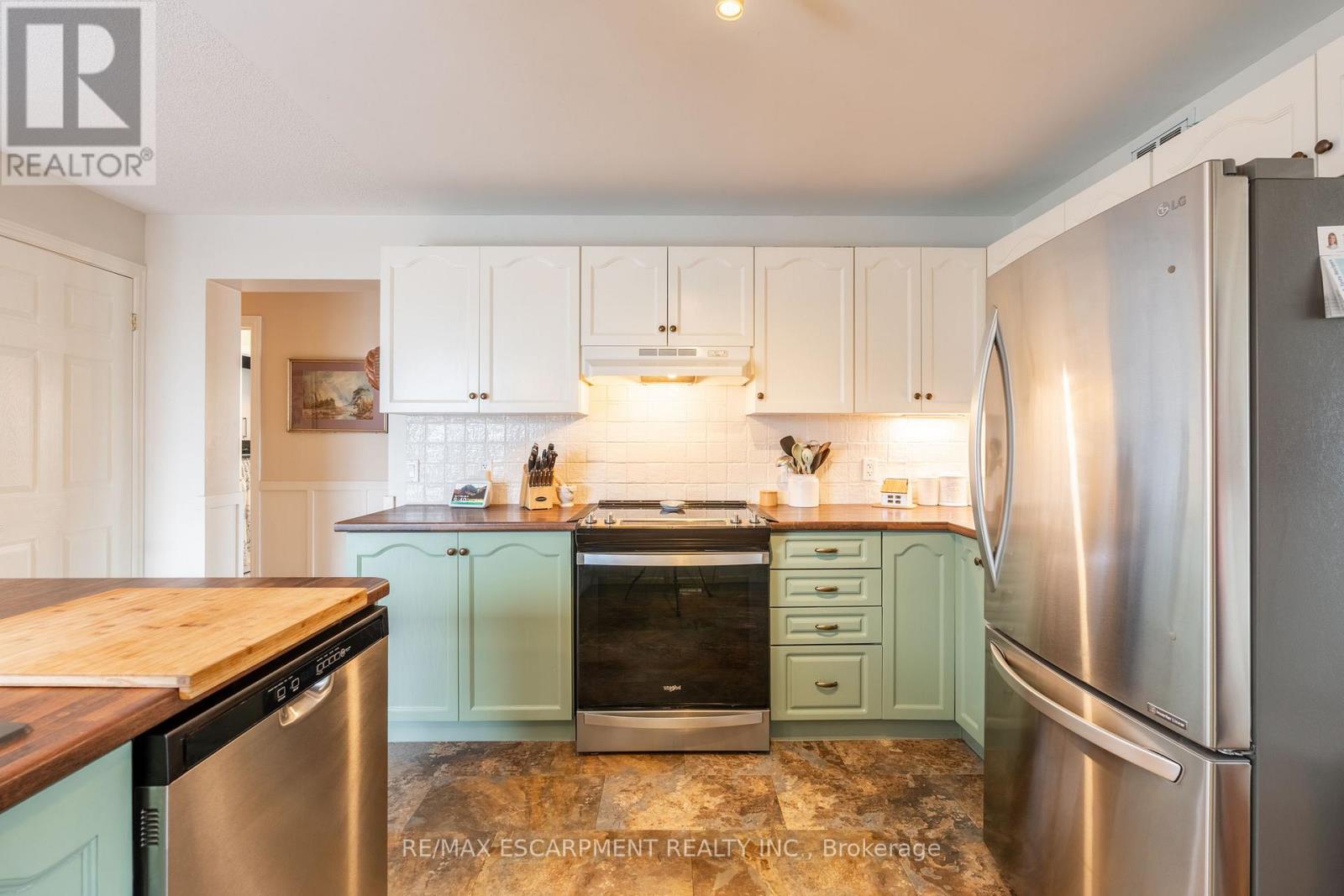 136 Glenariff Drive, Hamilton, Ontario  L8B 1A5 - Photo 17 - X12509796