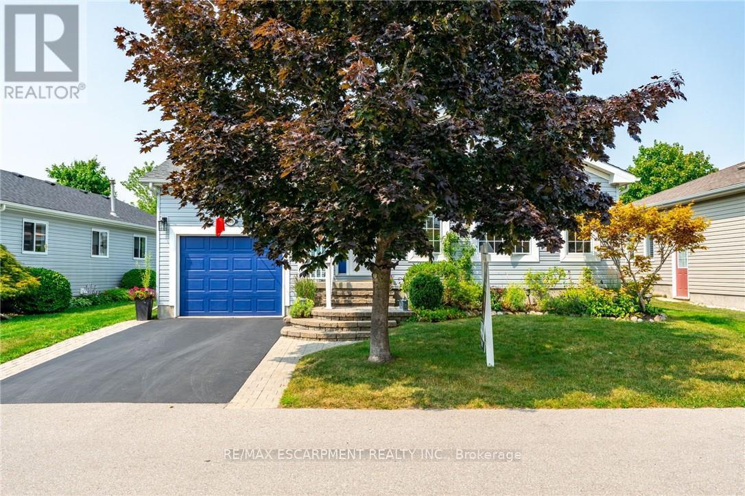 136 Glenariff Drive, Hamilton, Ontario  L8B 1A5 - Photo 2 - X12509796