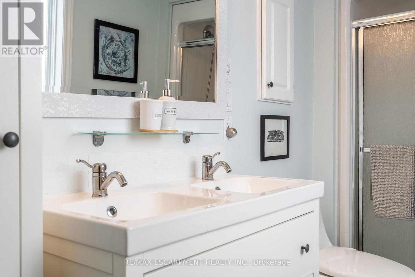 136 Glenariff Drive, Hamilton, Ontario  L8B 1A5 - Photo 27 - X12509796