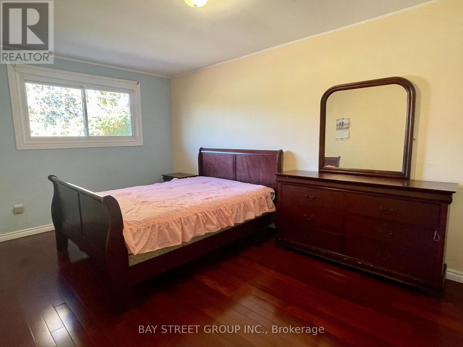 8159 Niven Street, Niagara Falls, Ontario L2H 2B9 - Photo 13 - X12509840