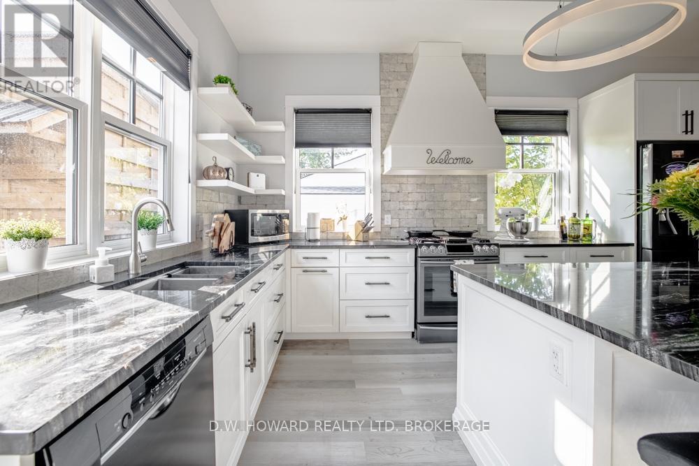 244 Cherry Hill Boulevard, Fort Erie, Ontario  L0S 1B0 - Photo 10 - X12392446