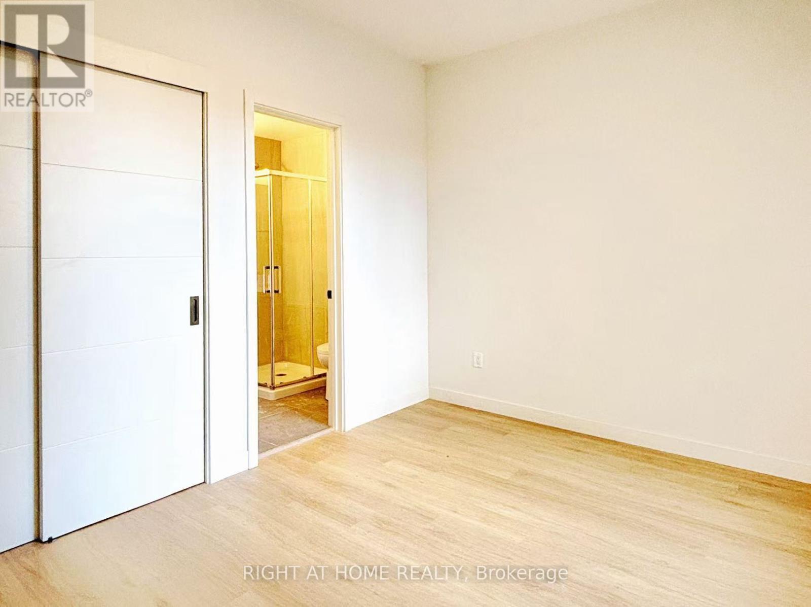 201 - 135 Sweetland Avenue, Ottawa, Ontario  K1N 7V1 - Photo 11 - X12509936