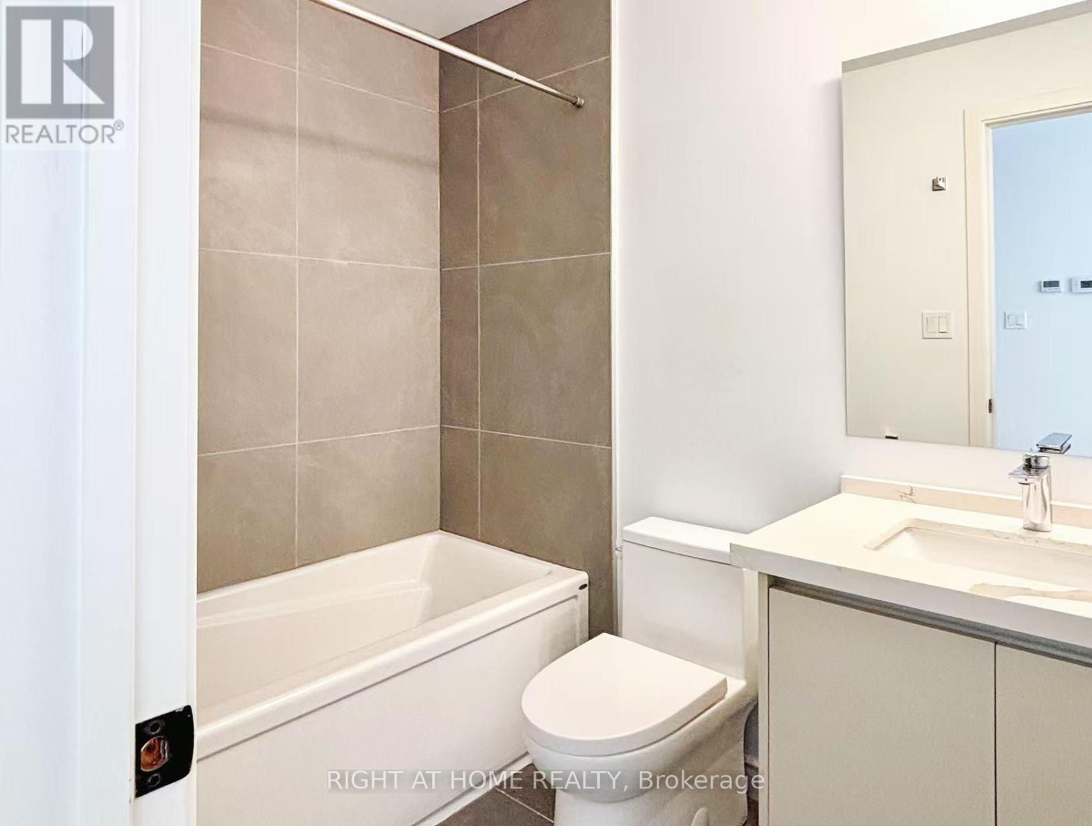 201 - 135 Sweetland Avenue, Ottawa, Ontario  K1N 7V1 - Photo 6 - X12509936