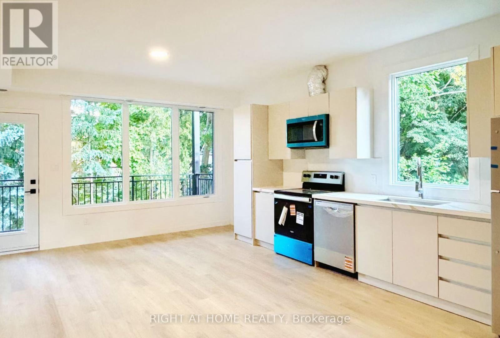 201 - 135 Sweetland Avenue, Ottawa, Ontario  K1N 7V1 - Photo 8 - X12509936