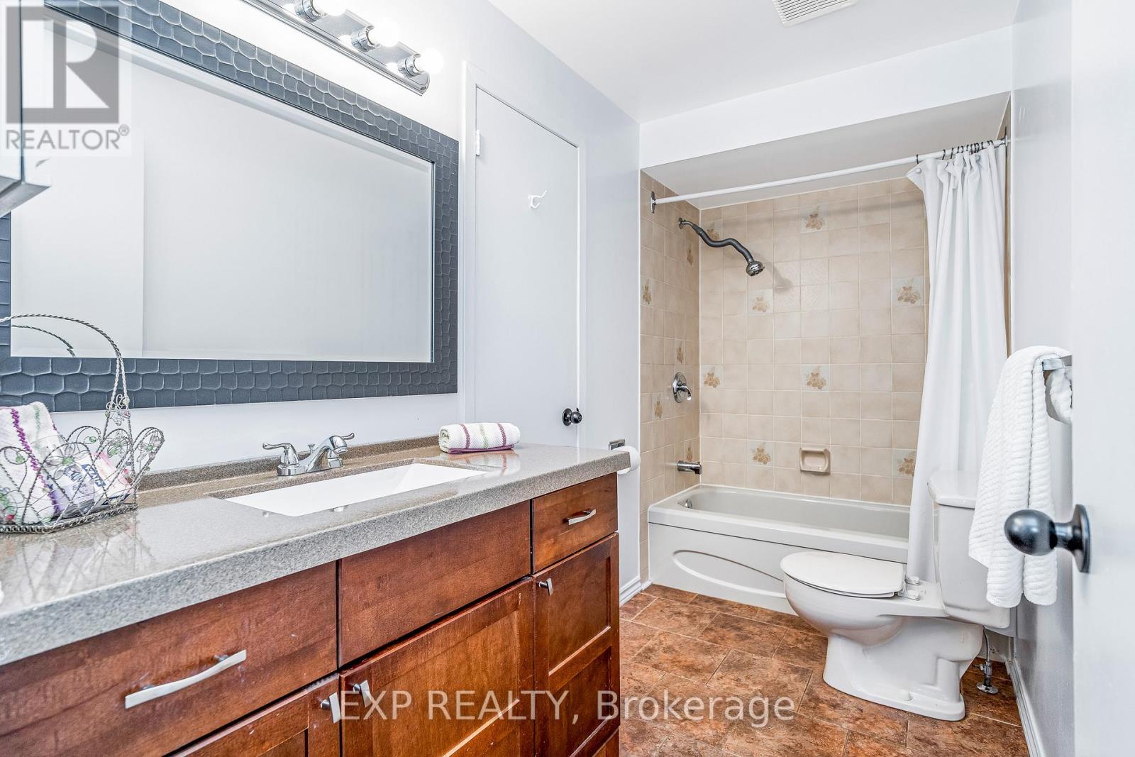 104 - 1820 Marsala Crescent, Ottawa, Ontario  K4A 2E7 - Photo 18 - X12509984