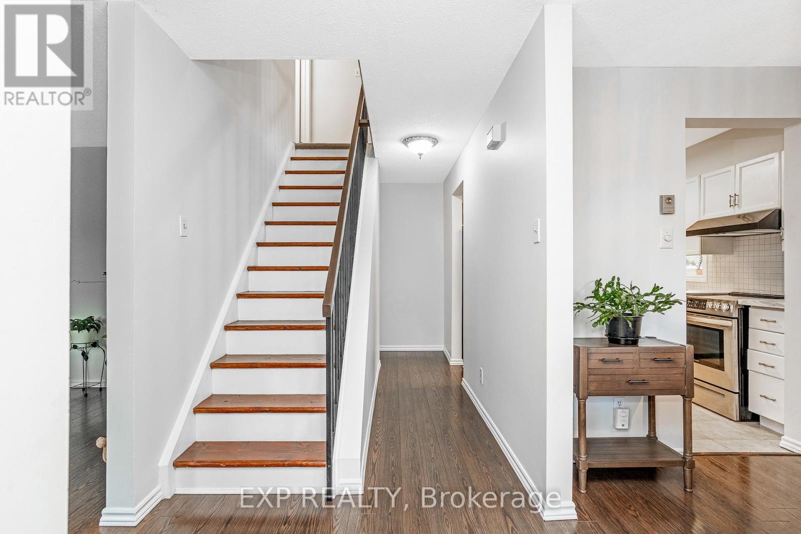 104 - 1820 Marsala Crescent, Ottawa, Ontario  K4A 2E7 - Photo 3 - X12509984