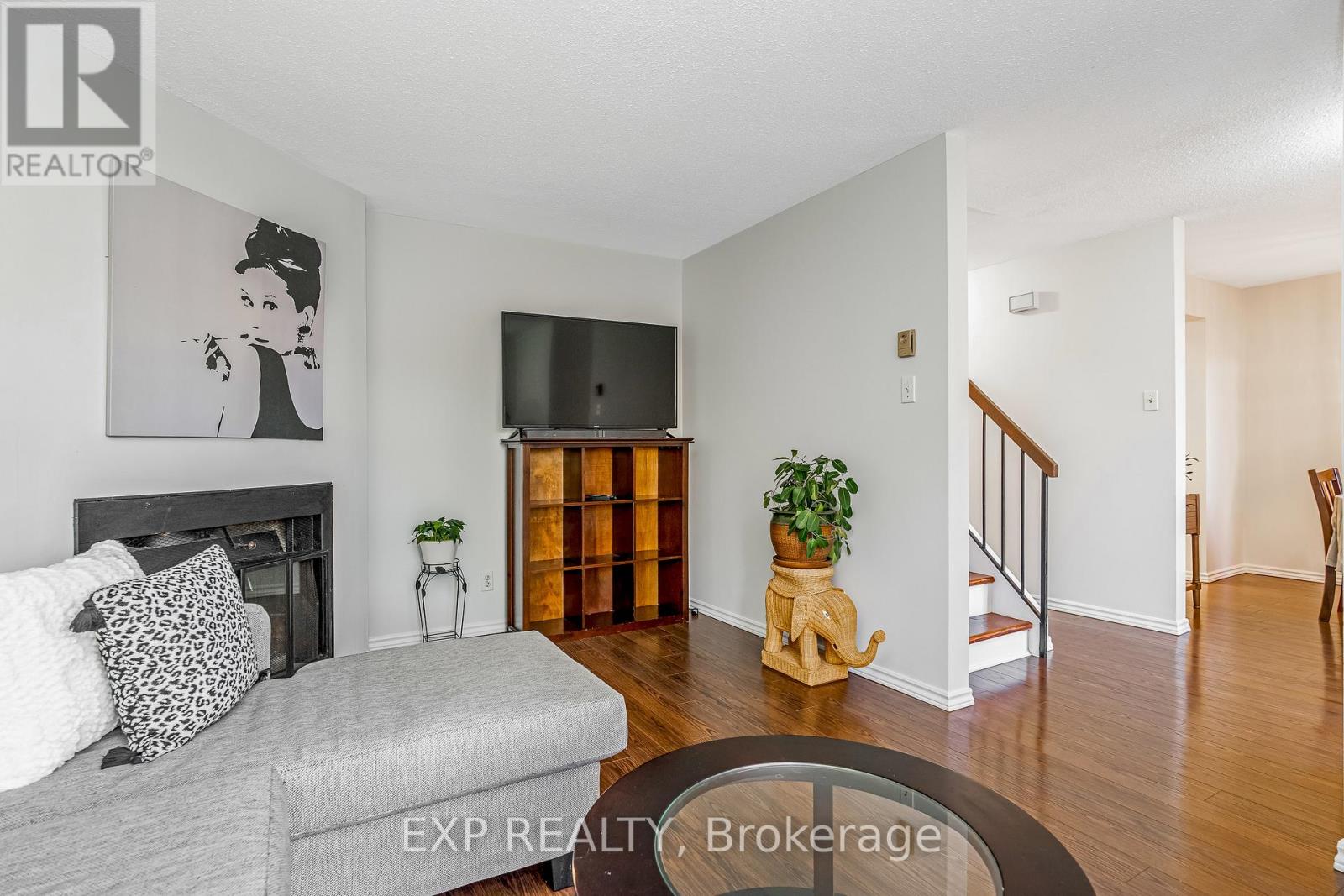 104 - 1820 Marsala Crescent, Ottawa, Ontario  K4A 2E7 - Photo 8 - X12509984