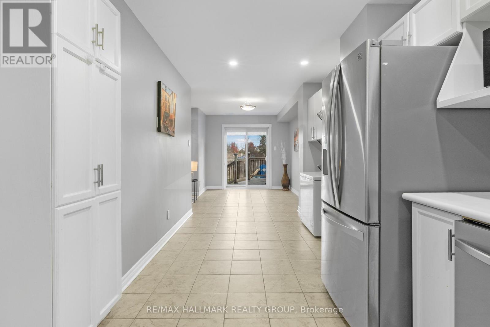 93 Cedarock Drive, Ottawa, Ontario K2M 2H5 - Photo 11 - X12510026