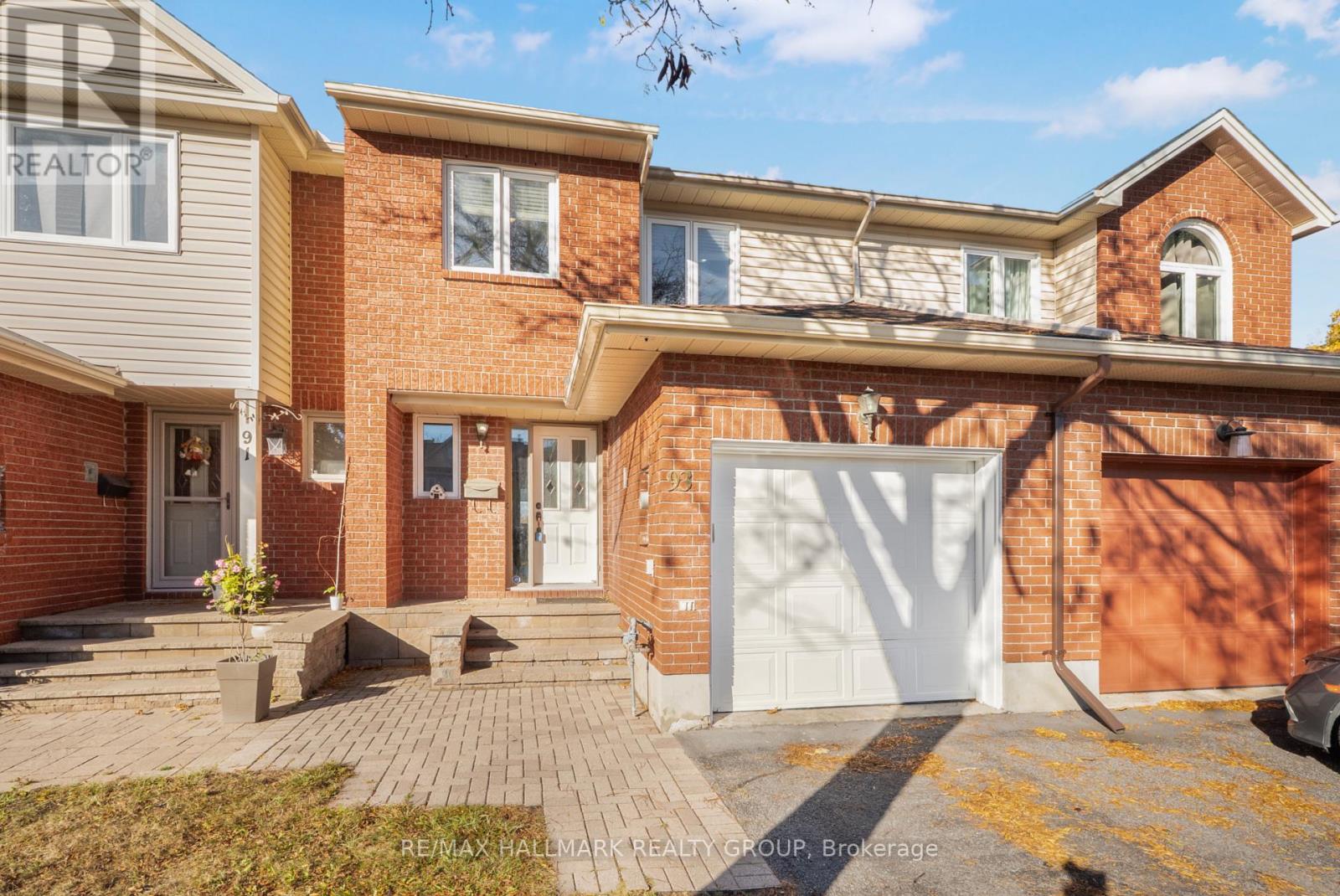 93 Cedarock Drive, Ottawa, Ontario K2M 2H5 - Photo 2 - X12510026