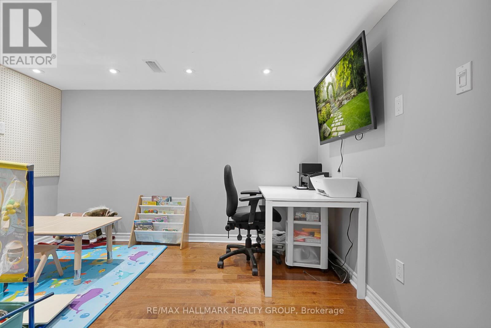 93 Cedarock Drive, Ottawa, Ontario K2M 2H5 - Photo 25 - X12510026