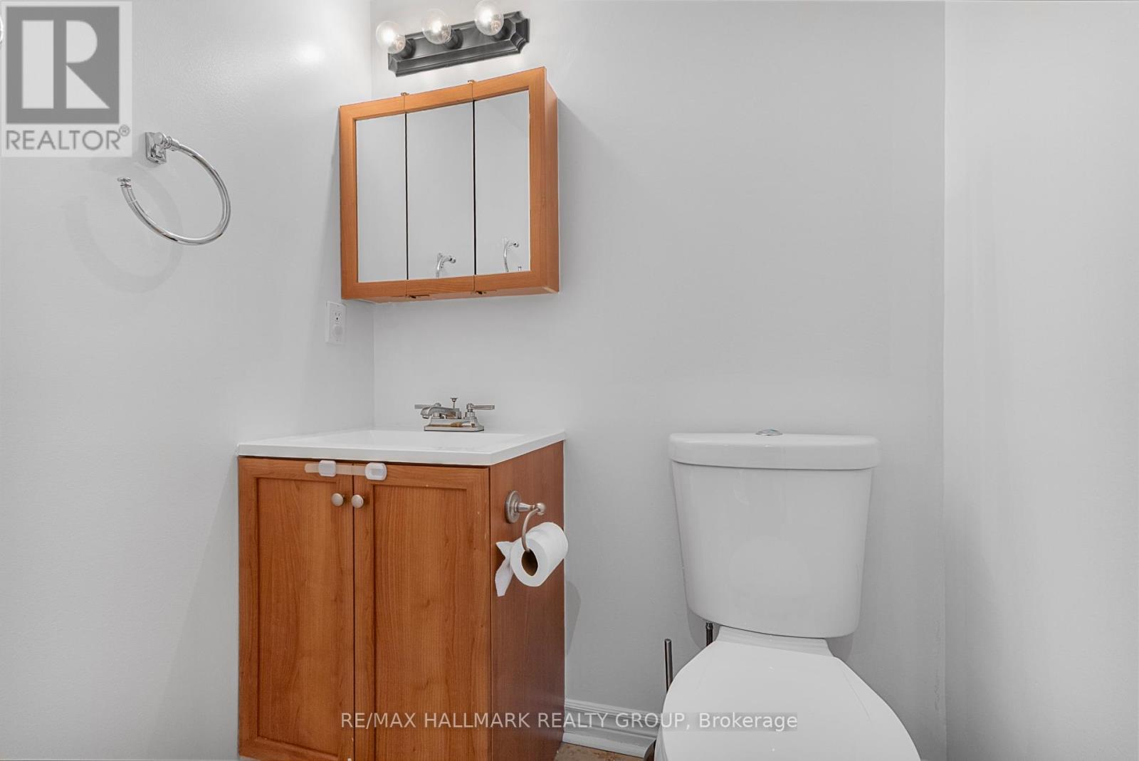 93 Cedarock Drive, Ottawa, Ontario K2M 2H5 - Photo 26 - X12510026