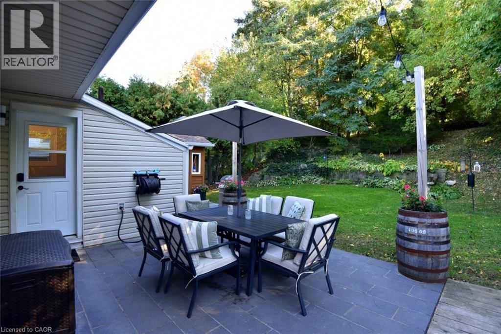 86 Mercer Street, Hamilton, Ontario  L9H 2N6 - Photo 38 - 40780947