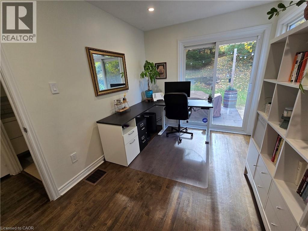 86 Mercer Street, Hamilton, Ontario  L9H 2N6 - Photo 18 - 40780947