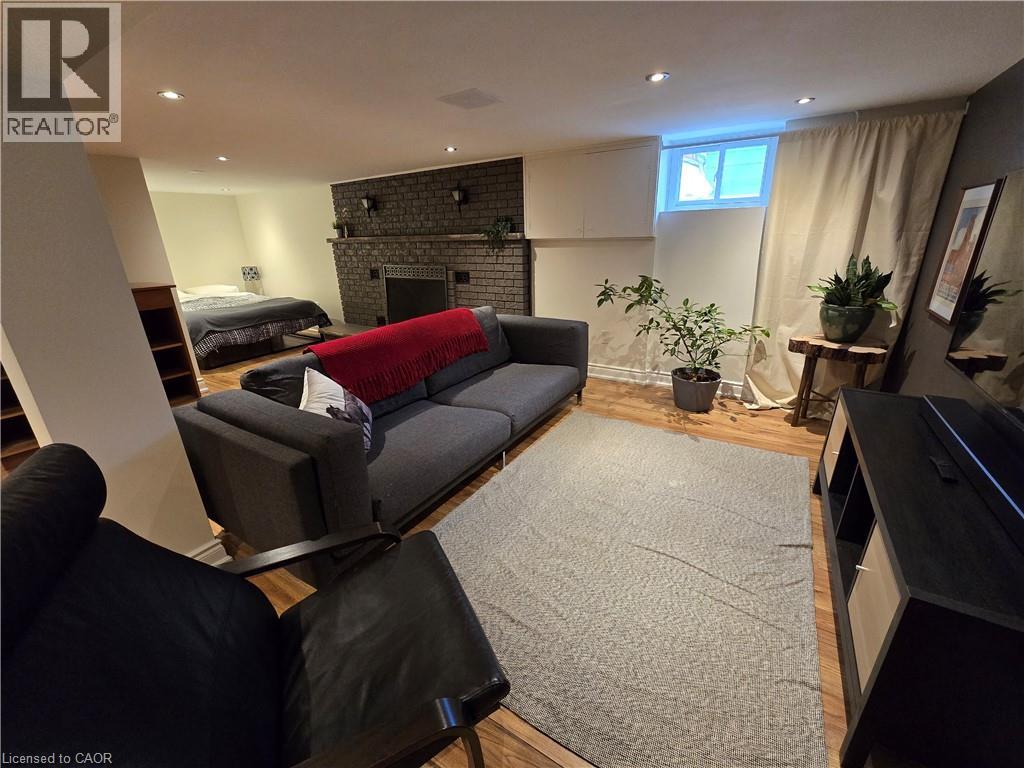 86 Mercer Street, Hamilton, Ontario  L9H 2N6 - Photo 30 - 40780947