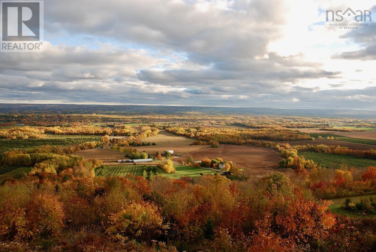 128 Foleaze Park Drive, Brow Of The Mountain, Nova Scotia  B0P 1J0 - Photo 4 - 202128656