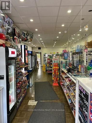 963 Eglinton Avenue W, Toronto, Ontario M6C 2C4 - Photo 6 - C12510024