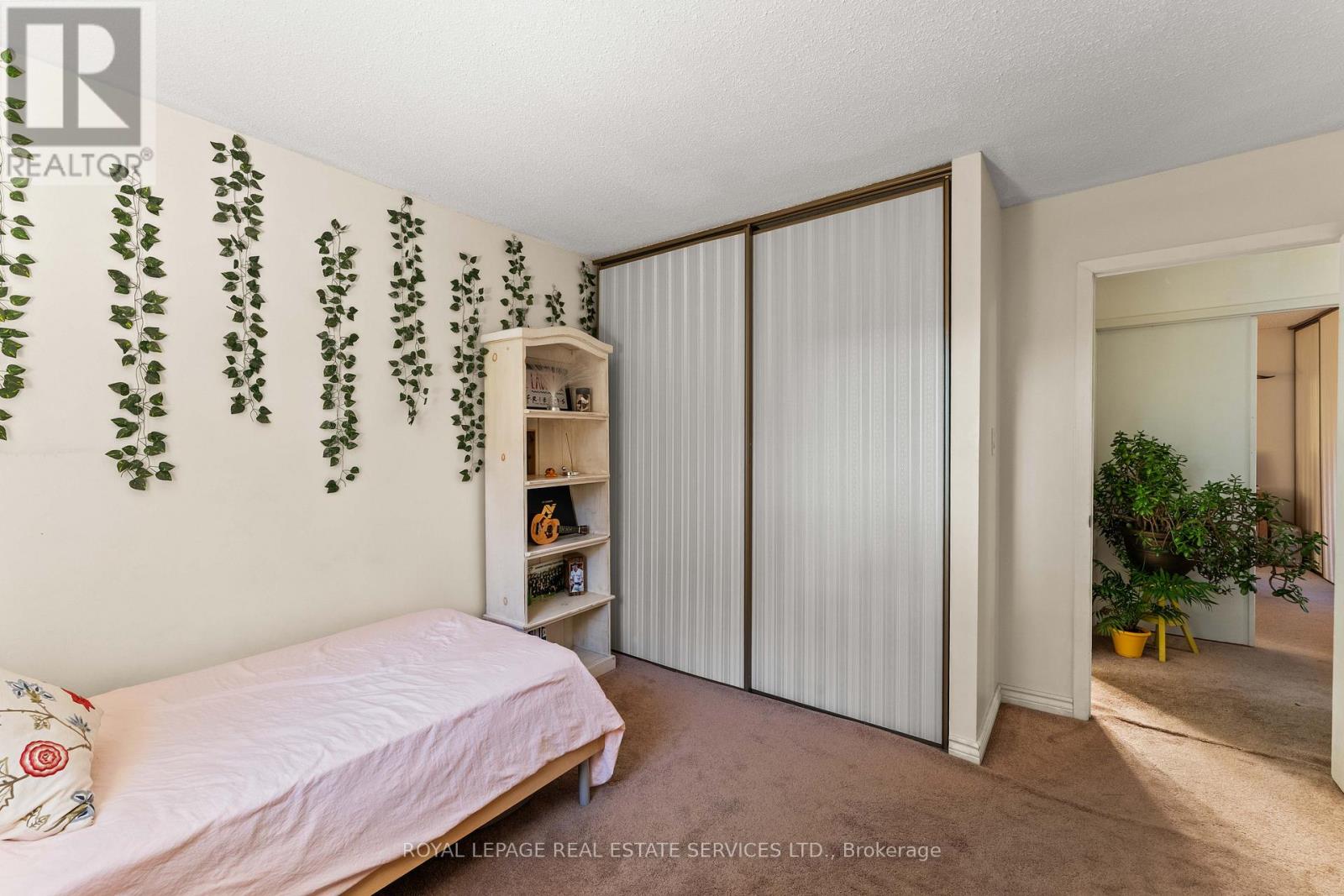 19 Hollyberry Trail, Toronto, Ontario  M2H 2N9 - Photo 28 - C12510044