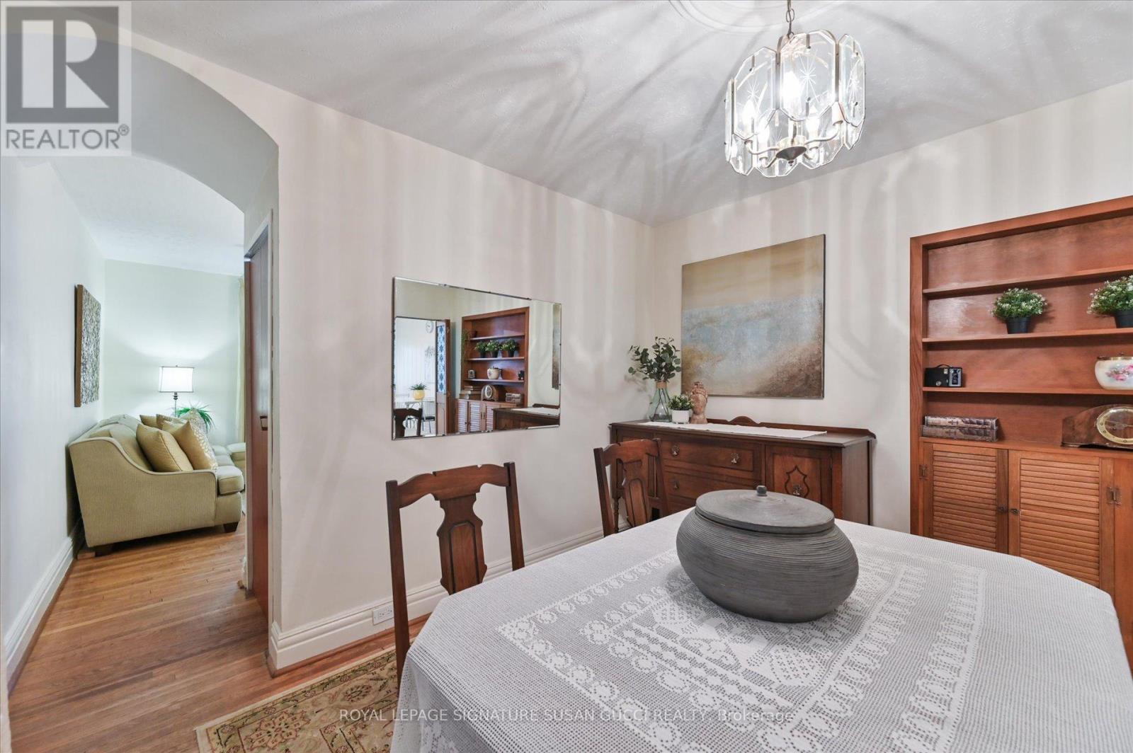 313 Gowan Avenue, Toronto, Ontario M4J 2K7 - Photo 12 - E12509918