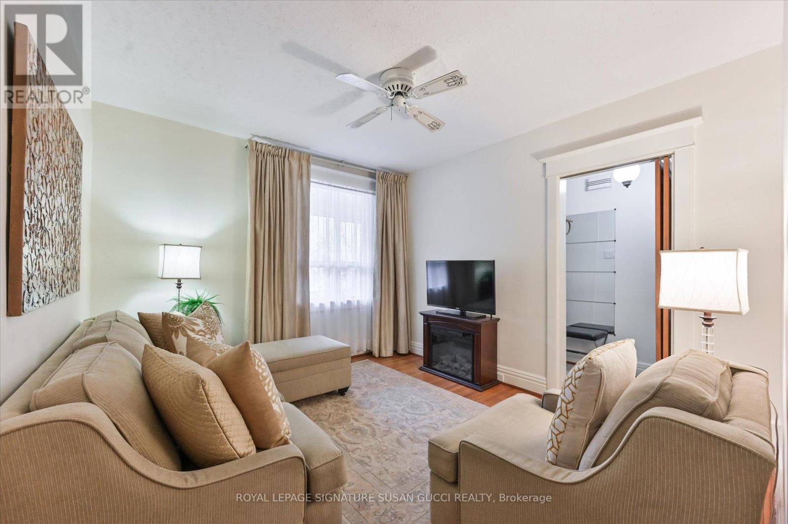 313 Gowan Avenue, Toronto, Ontario M4J 2K7 - Photo 15 - E12509918