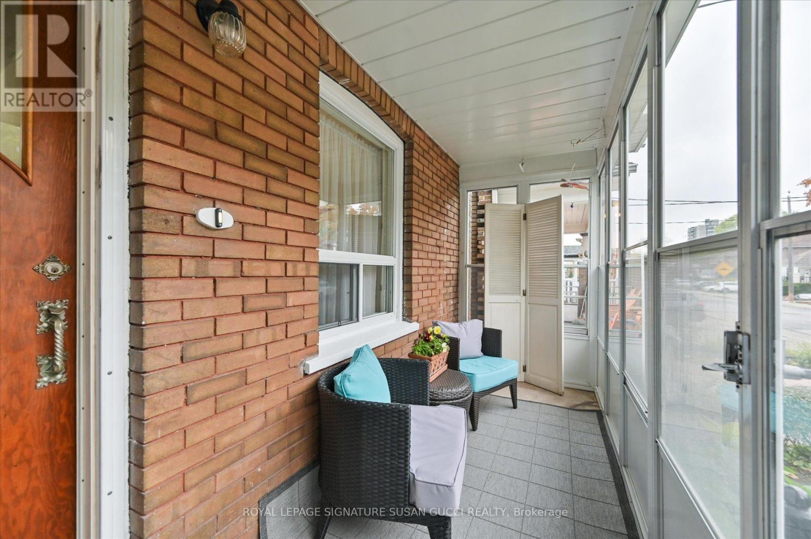 313 Gowan Avenue, Toronto, Ontario M4J 2K7 - Photo 3 - E12509918