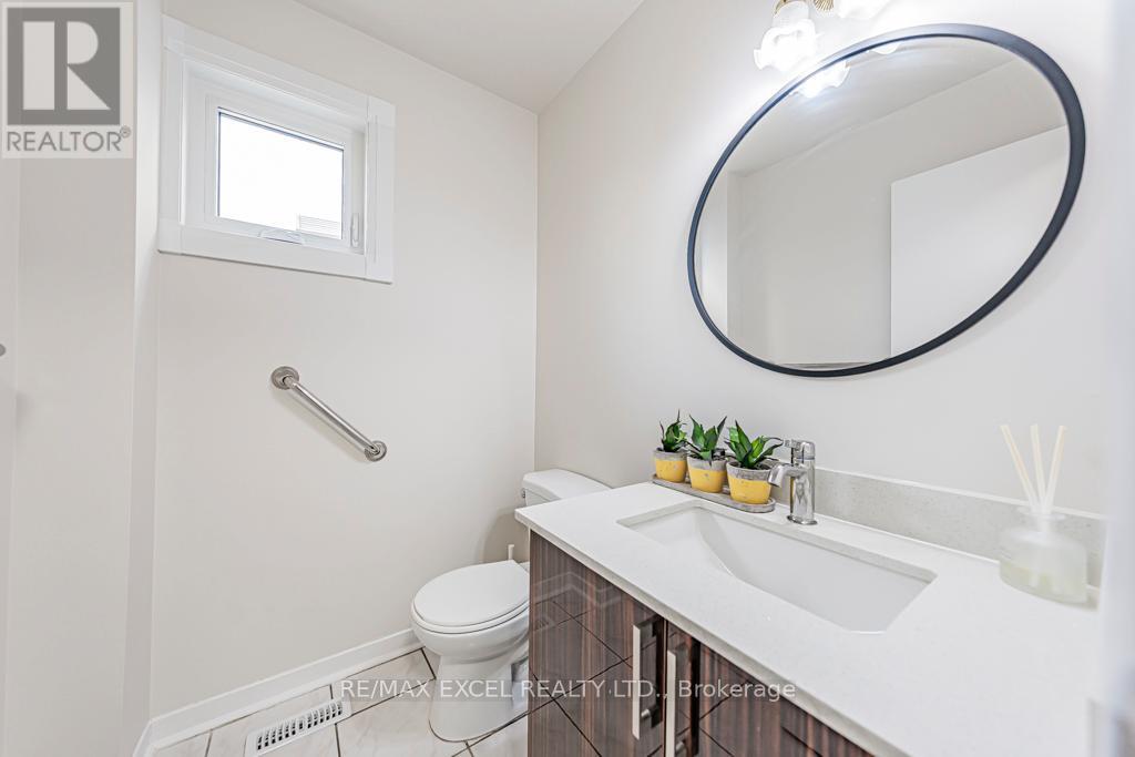 21 Brimstone Crescent, Toronto, Ontario M1V 3C8 - Photo 4 - E12509988