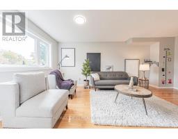 21 BRIMSTONE CRESCENT, Toronto, Ontario