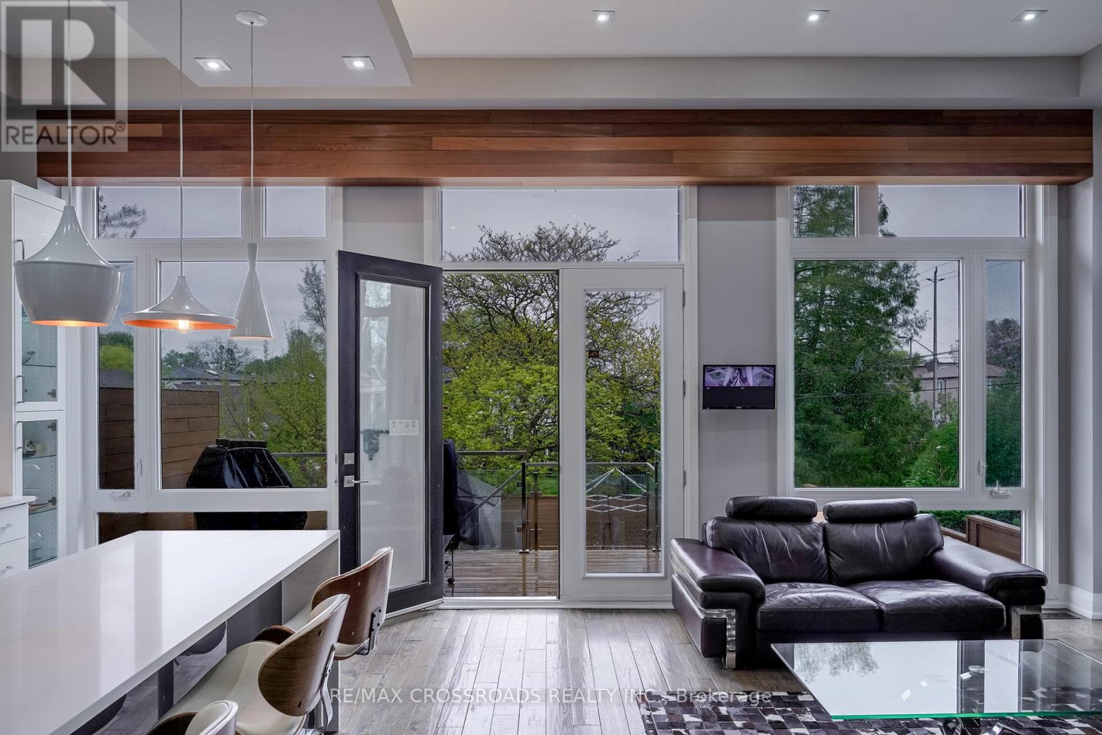 1a Roblin Avenue, Toronto, Ontario M4C 3P7 - Photo 18 - E12510010