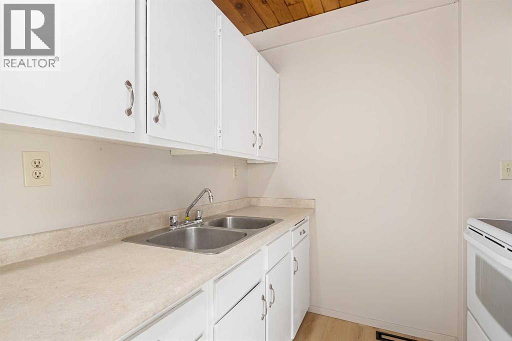 201, 11010 Bonaventure Drive Se, Calgary, Alberta  T2J 3A8 - Photo 13 - A2267269