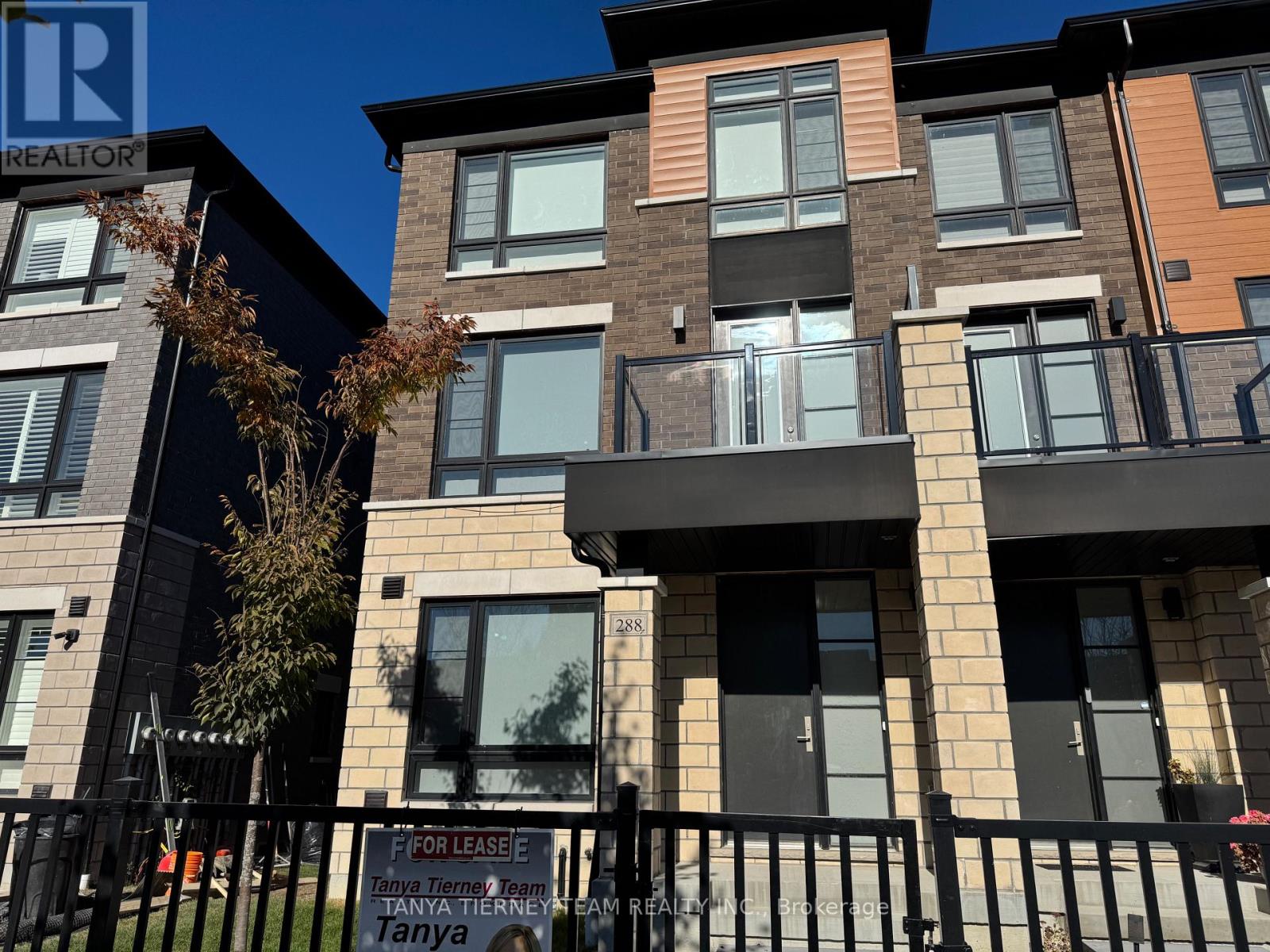 288 CARNWITH DRIVE E, Whitby, Ontario