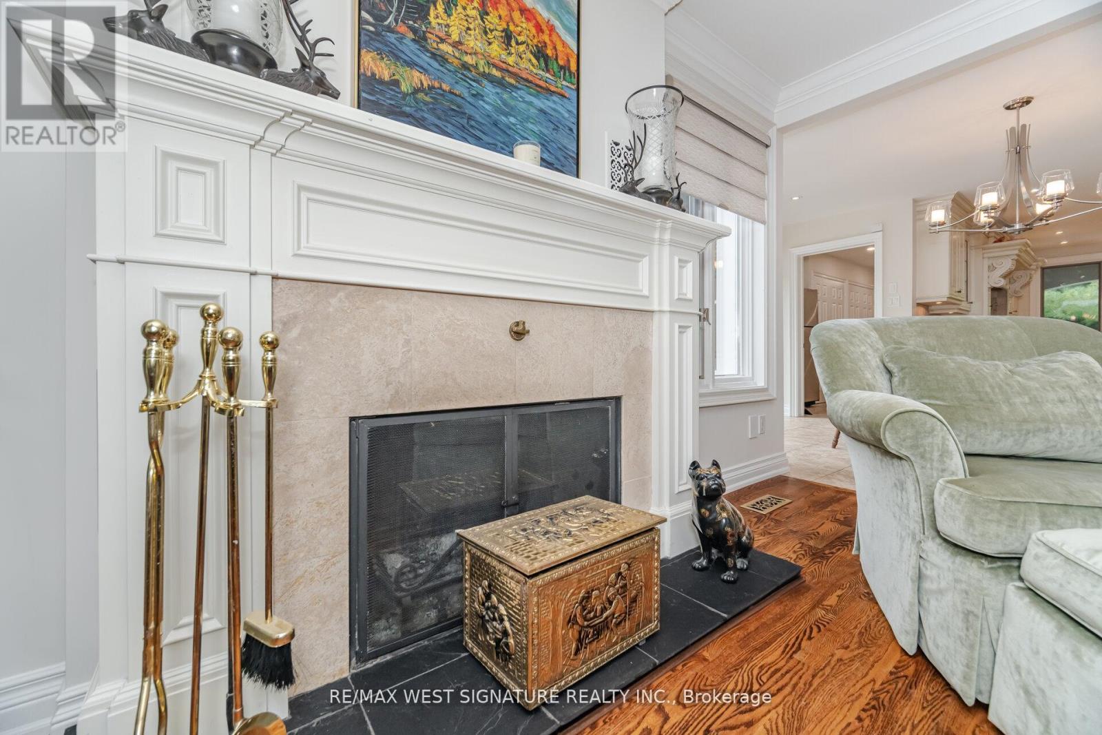 351 Dearbourne Avenue, King, Ontario  L7B 1A3 - Photo 10 - N12509908