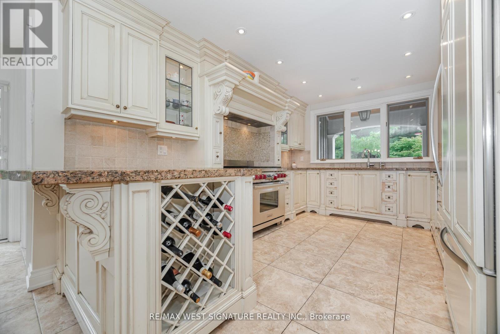 351 Dearbourne Avenue, King, Ontario  L7B 1A3 - Photo 14 - N12509908