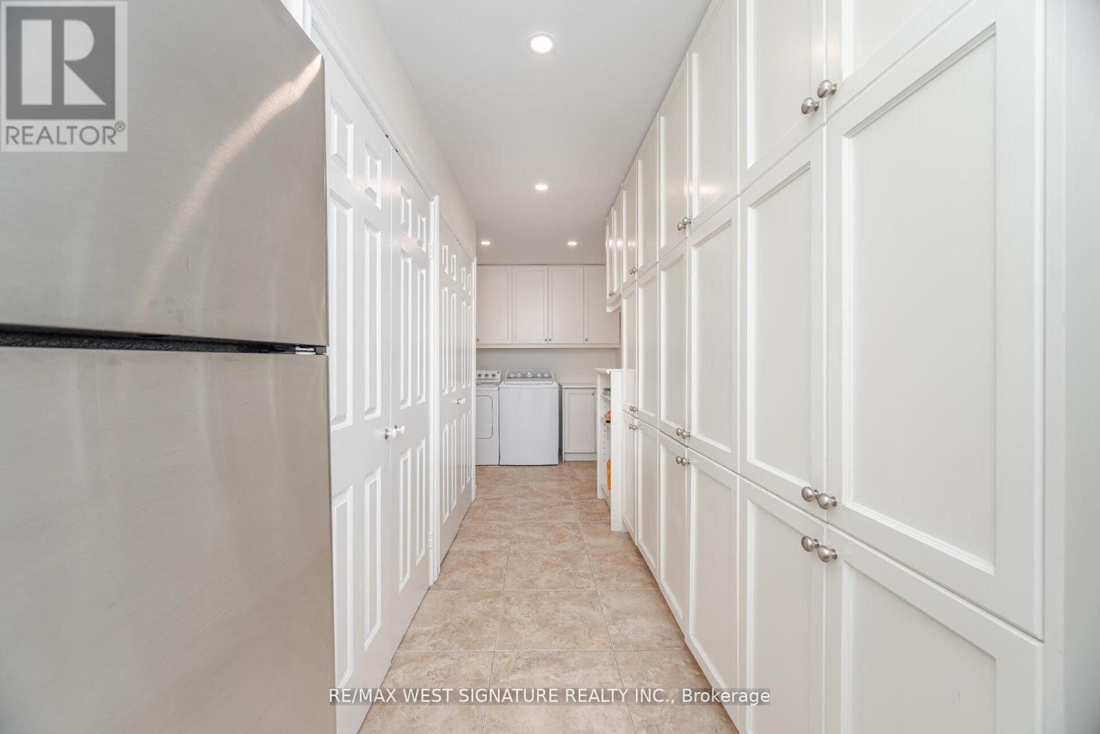 351 Dearbourne Avenue, King, Ontario  L7B 1A3 - Photo 15 - N12509908