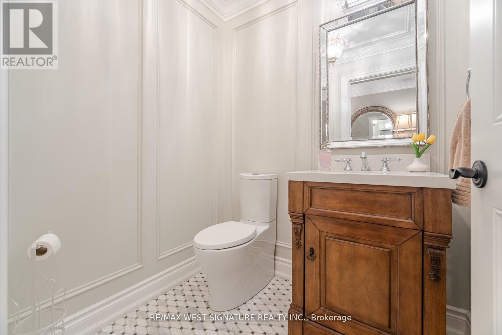 351 Dearbourne Avenue, King, Ontario  L7B 1A3 - Photo 16 - N12509908