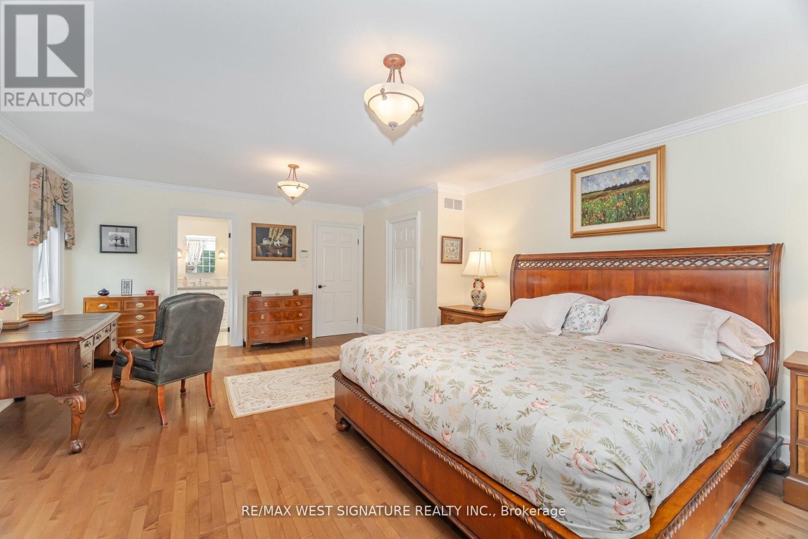 351 Dearbourne Avenue, King, Ontario  L7B 1A3 - Photo 21 - N12509908