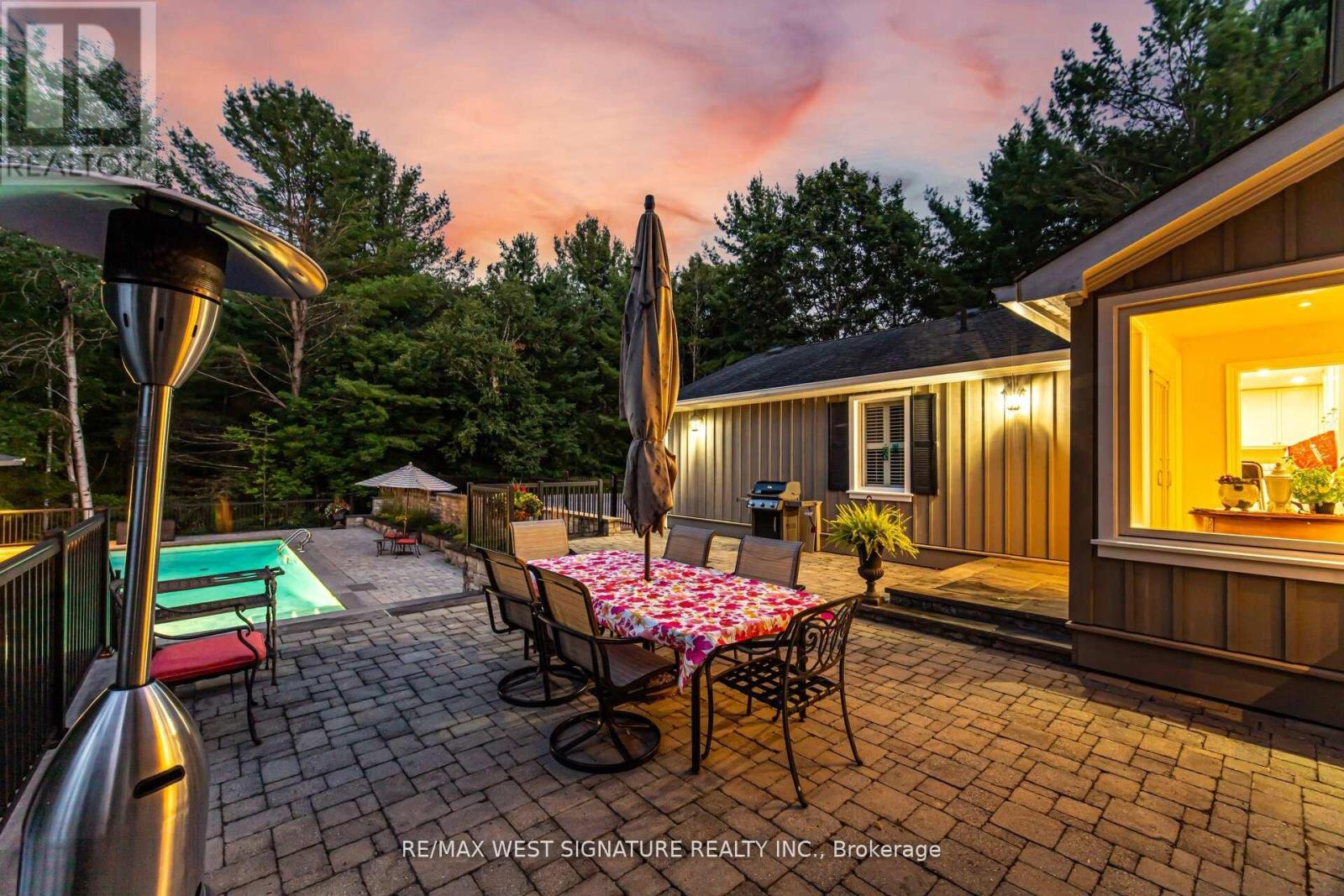 351 Dearbourne Avenue, King, Ontario  L7B 1A3 - Photo 38 - N12509908