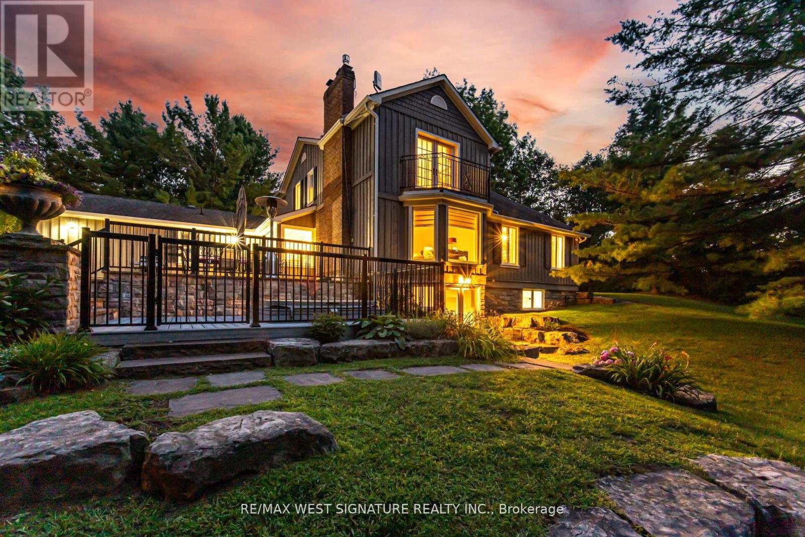 351 Dearbourne Avenue, King, Ontario  L7B 1A3 - Photo 46 - N12509908