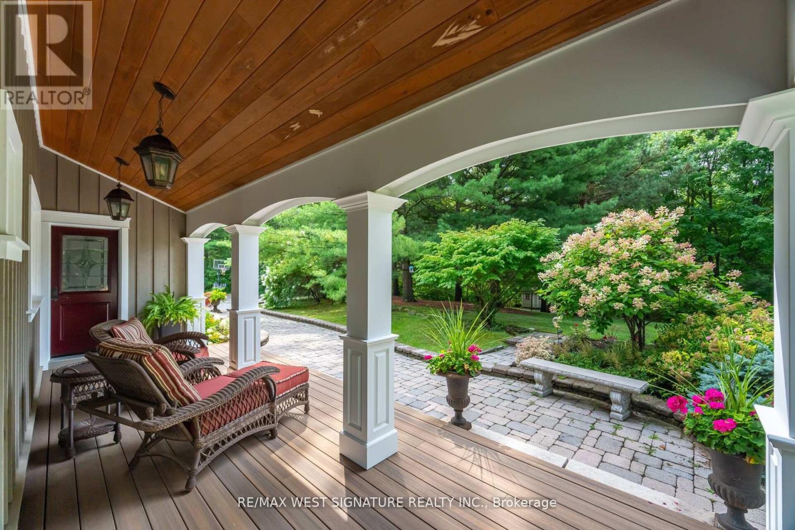 351 Dearbourne Avenue, King, Ontario  L7B 1A3 - Photo 5 - N12509908