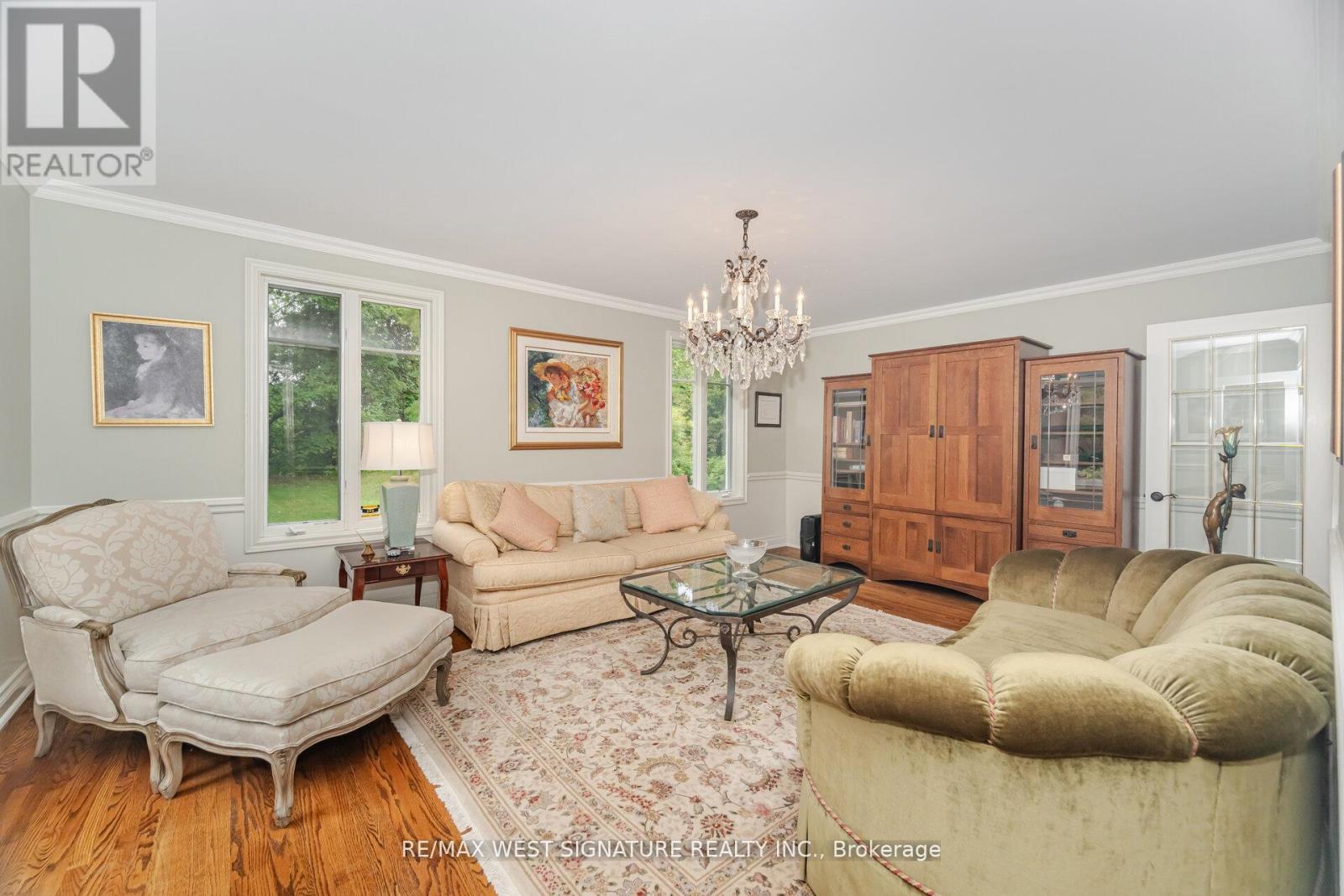 351 Dearbourne Avenue, King, Ontario  L7B 1A3 - Photo 7 - N12509908