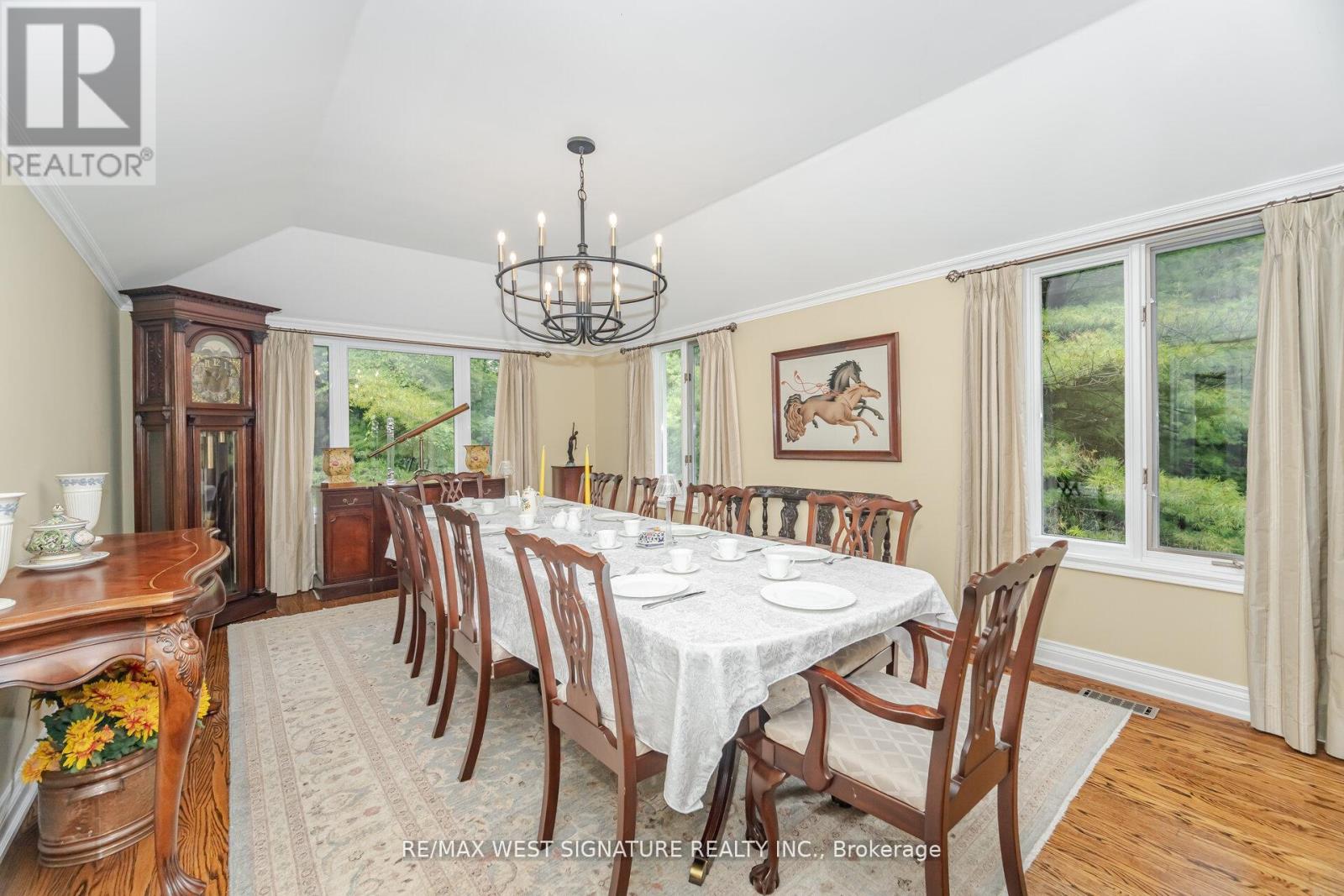 351 Dearbourne Avenue, King, Ontario  L7B 1A3 - Photo 8 - N12509908